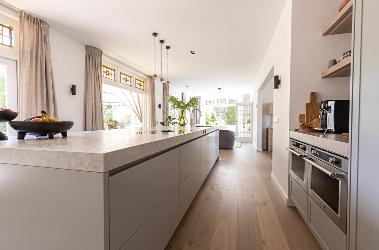 Renovatie van een villa te Hilversum